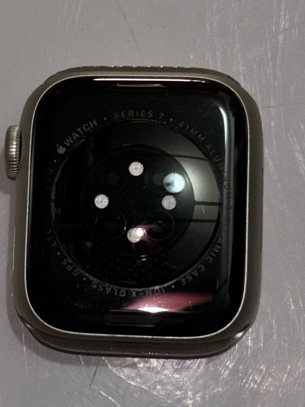 Apple Watch Series 7, 41 mm with 13 assorted bands